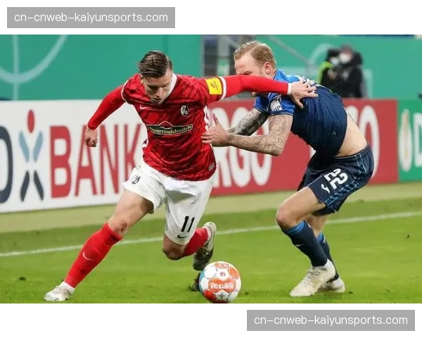 法兰克福2-0战胜科隆，防守反击战术执行高效