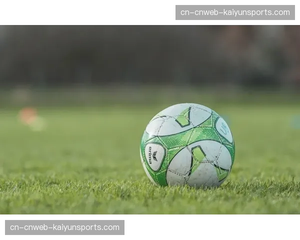 校园足球项目推广新课程，专注训练U12球员的协同防守与站位纪律